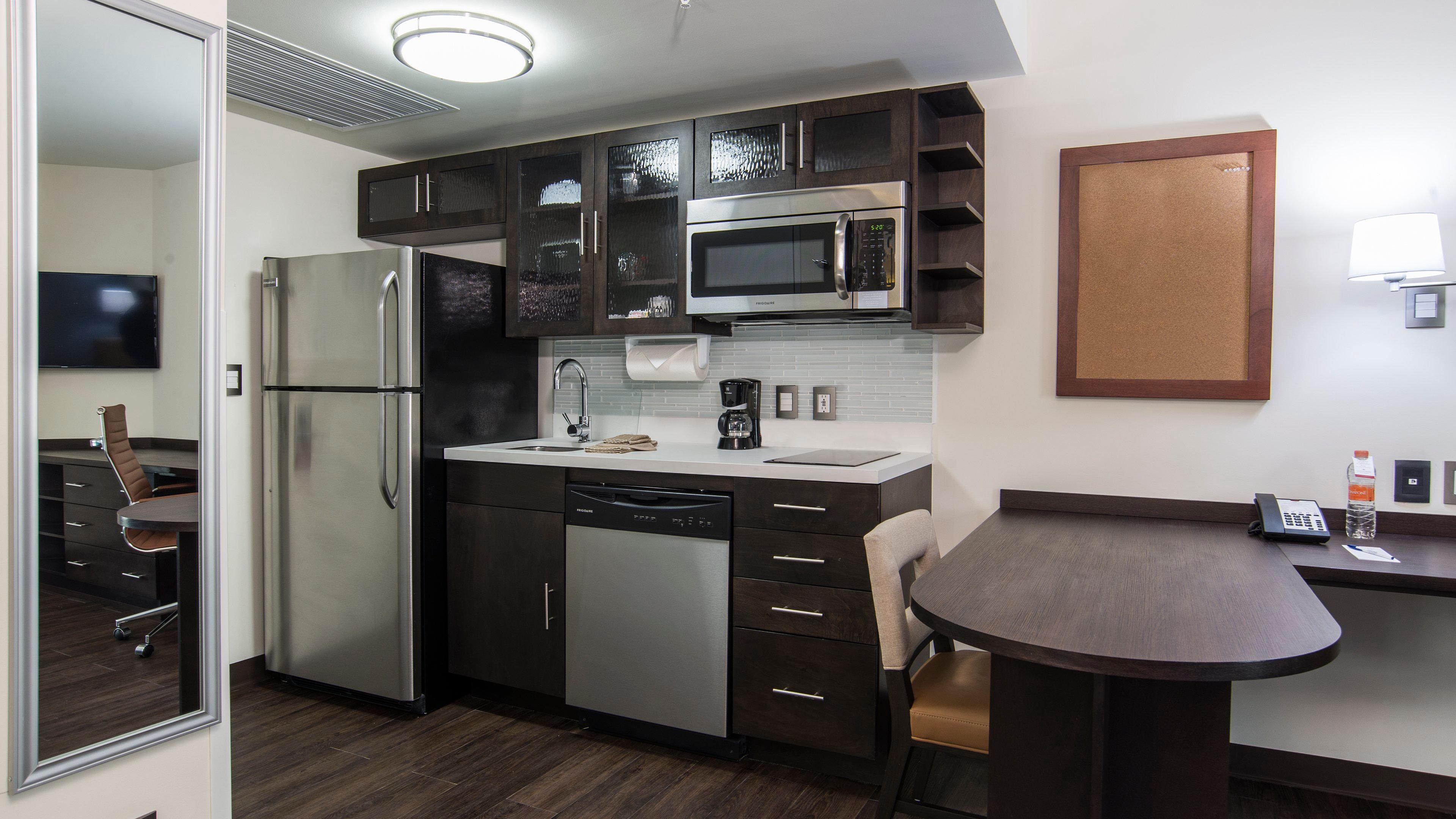 סלאיה Candlewood Suites Celaya מראה חיצוני תמונה