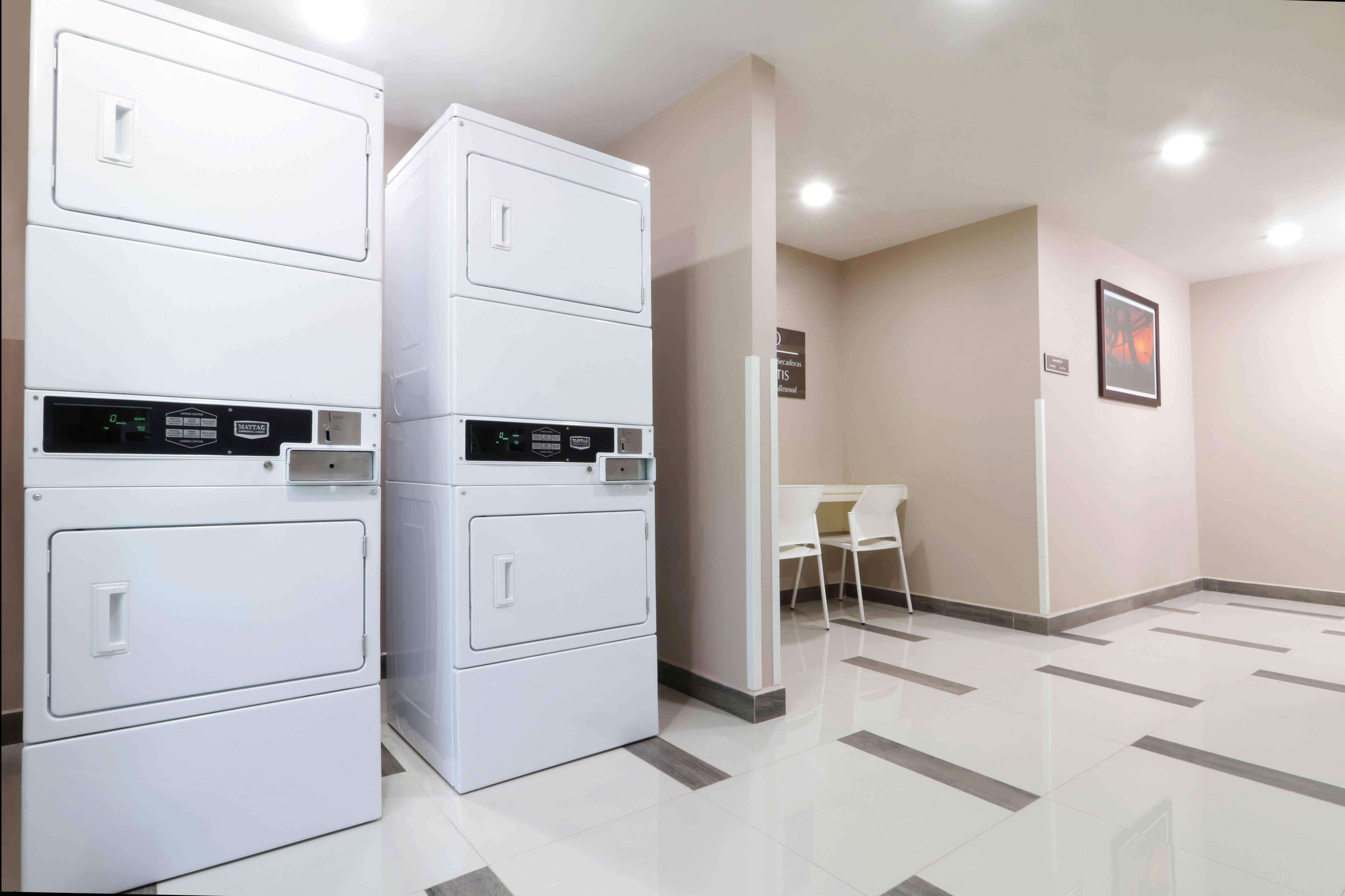 סלאיה Candlewood Suites Celaya מראה חיצוני תמונה
