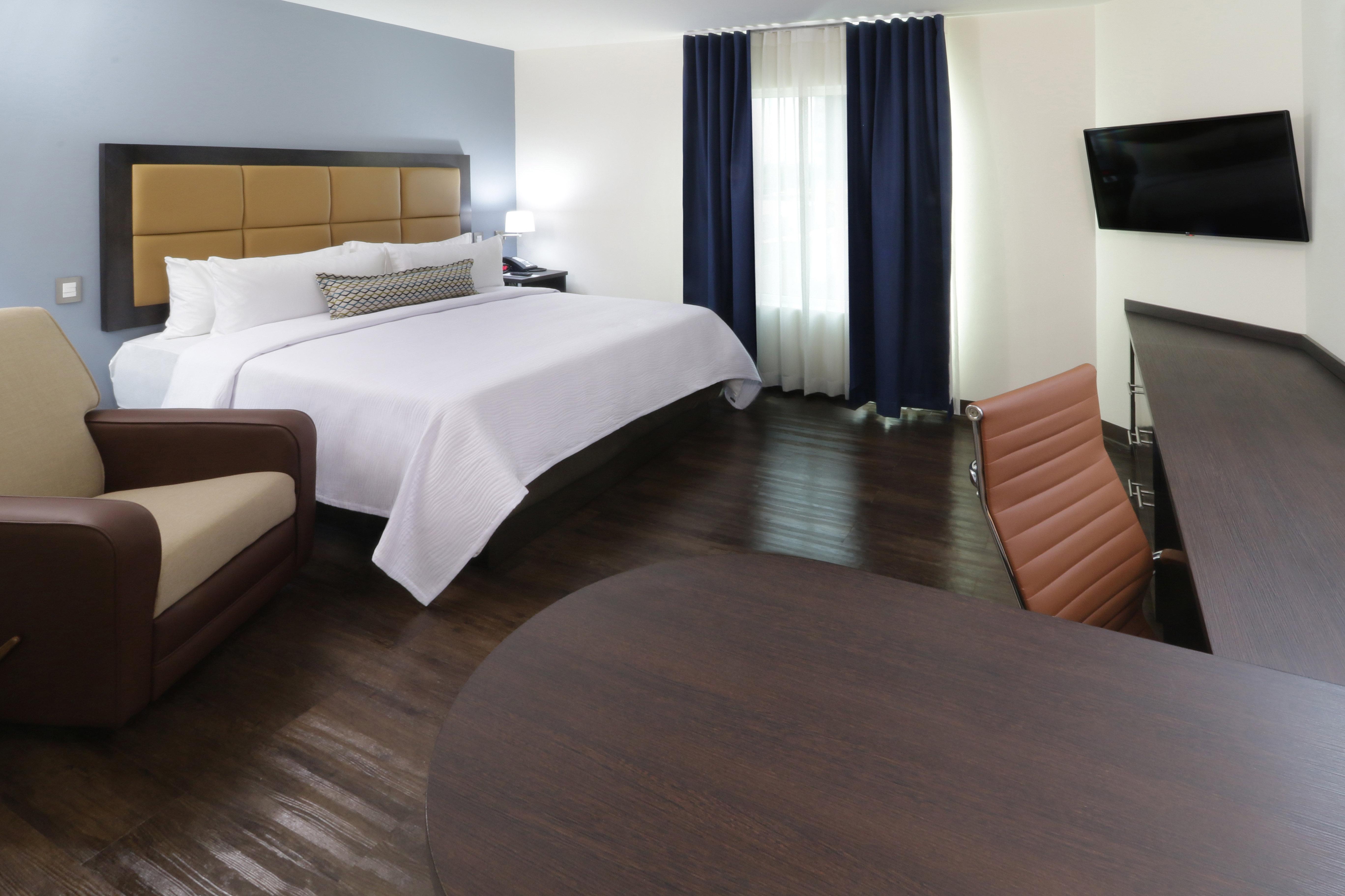סלאיה Candlewood Suites Celaya מראה חיצוני תמונה