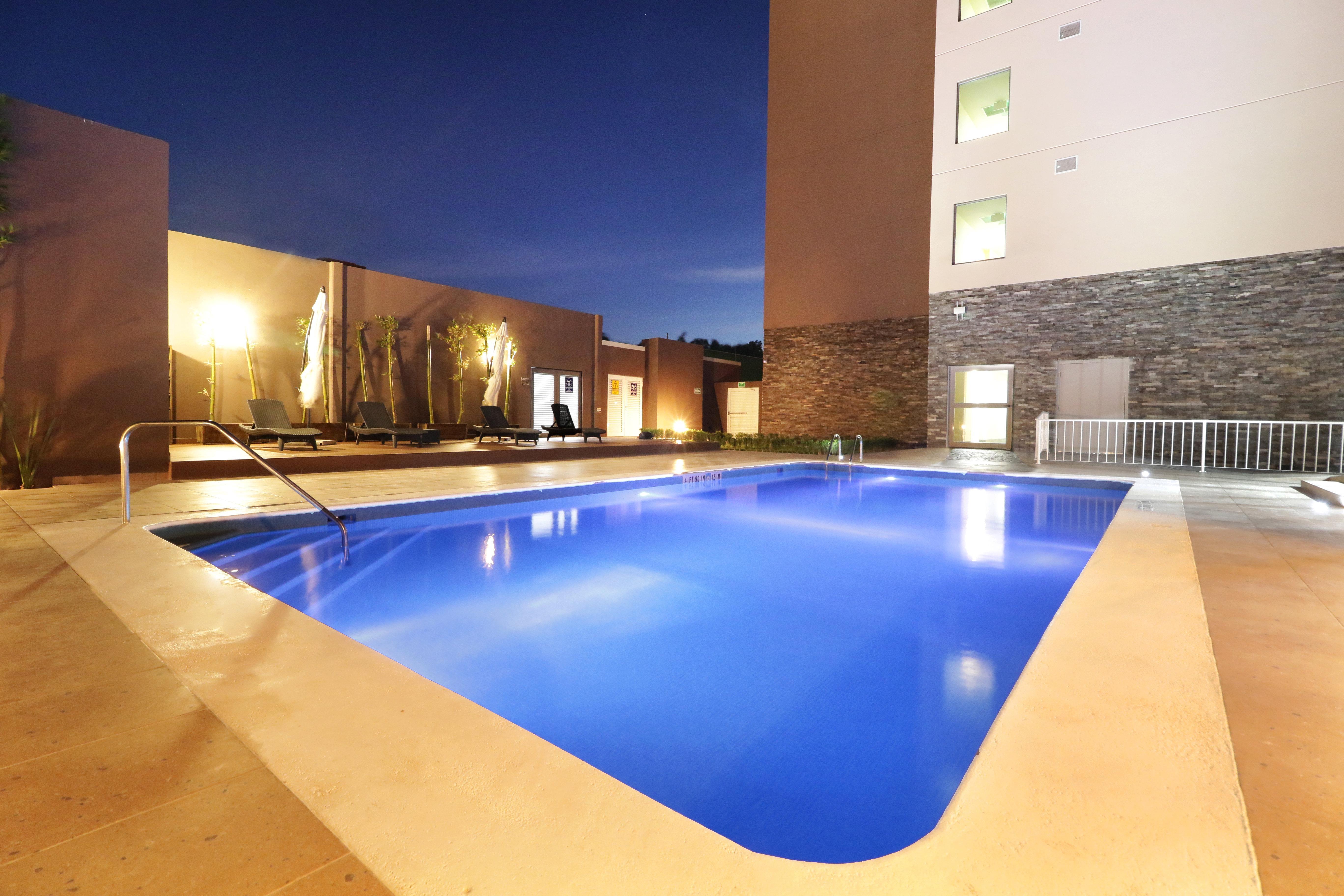 סלאיה Candlewood Suites Celaya מראה חיצוני תמונה