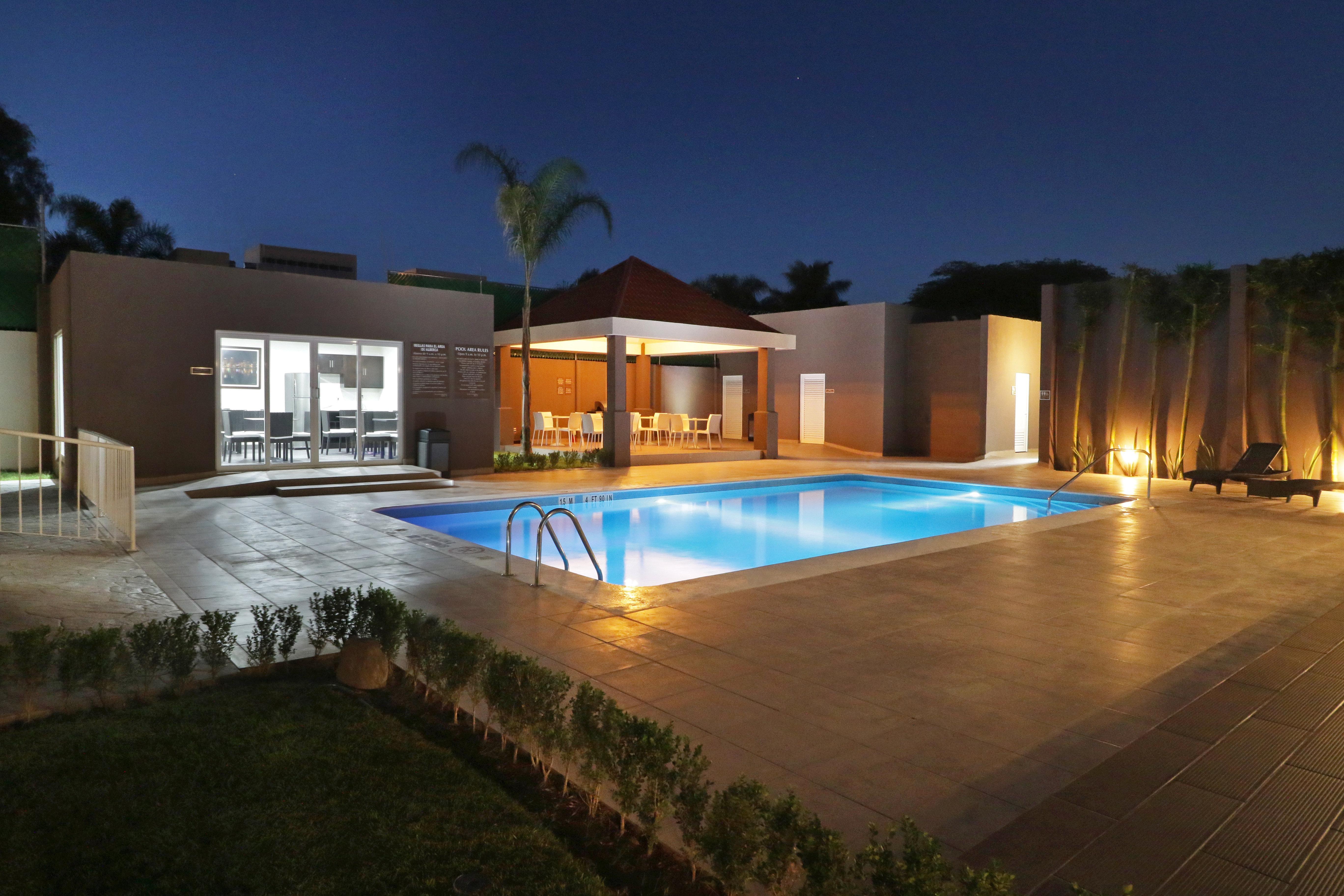 סלאיה Candlewood Suites Celaya מראה חיצוני תמונה